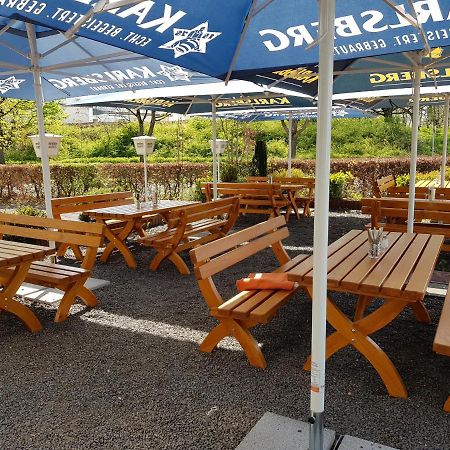 Hotel Restaurant Zur Hexe Überherrn 外观 照片